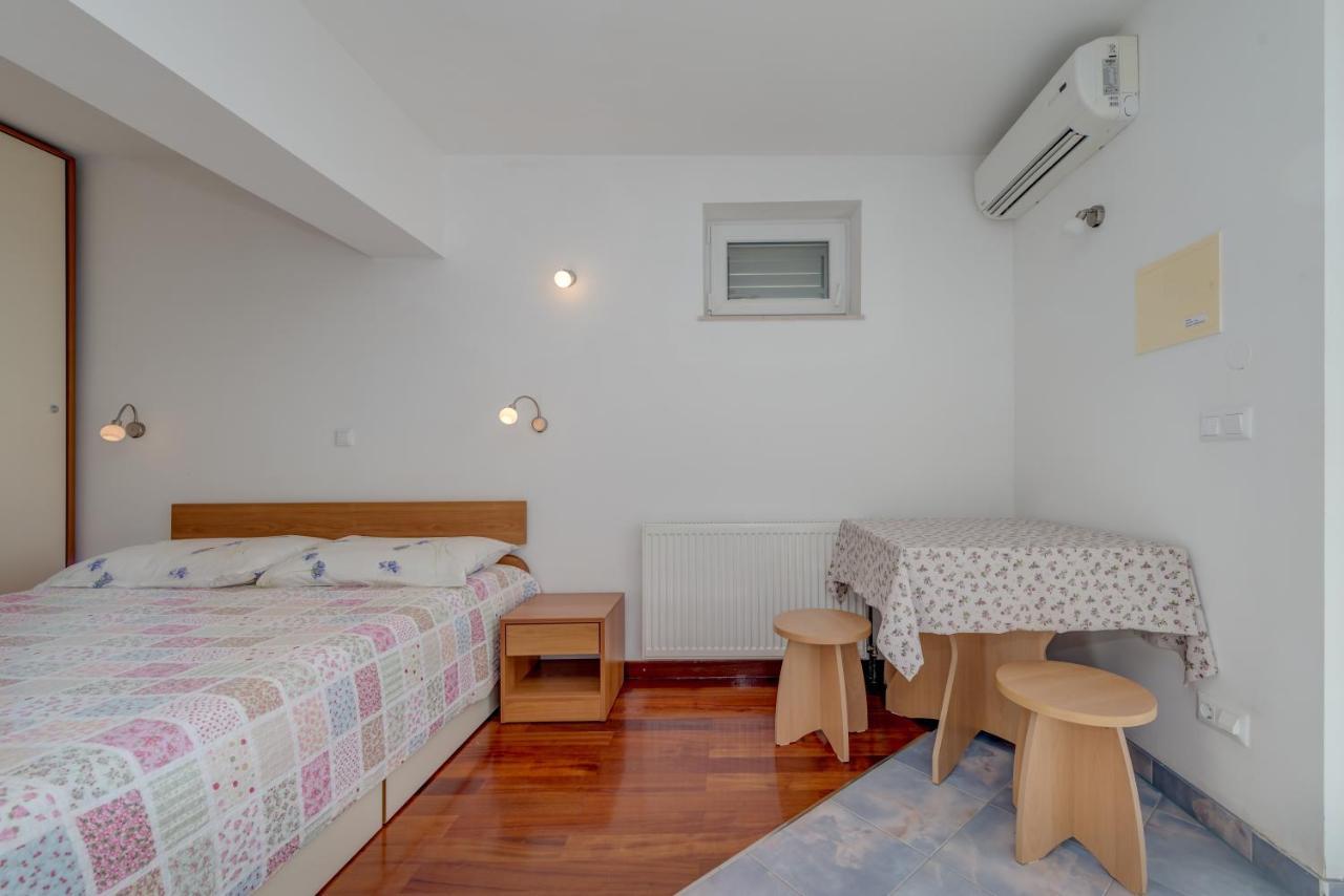 Pikolo Apartments Omis Tice Exterior foto